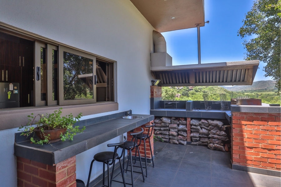 5 Bedroom Property for Sale in Xanadu Eco Park North West
